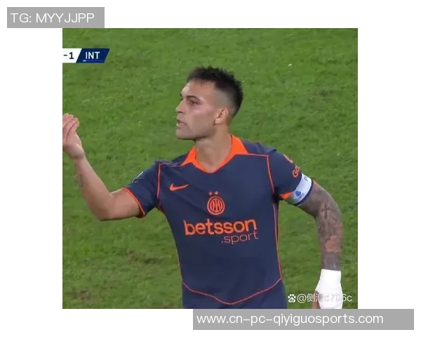 不留情面！孔蒂与劳塔罗竞赛中剧烈对骂，旧怨复兴